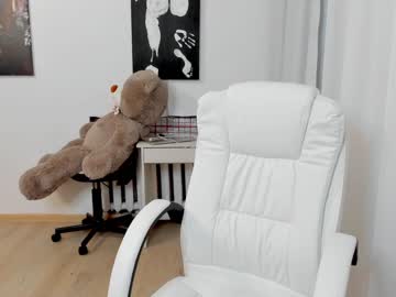 girl My Sexy Wet Pussy Cam On Chaturbate with emmika_