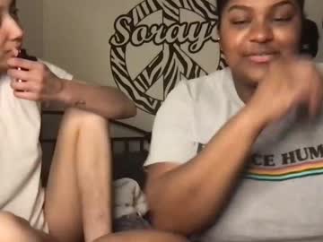 couple My Sexy Wet Pussy Cam On Chaturbate with littlerose098