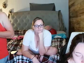 couple My Sexy Wet Pussy Cam On Chaturbate with alissapaige2005