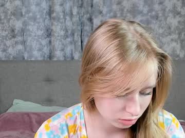 girl My Sexy Wet Pussy Cam On Chaturbate with queeniedonnay