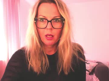 girl My Sexy Wet Pussy Cam On Chaturbate with esmimilf