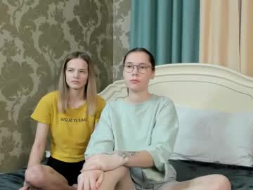 couple My Sexy Wet Pussy Cam On Chaturbate with lisa_alice0