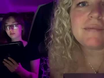 girl My Sexy Wet Pussy Cam On Chaturbate with boyzenberrykush