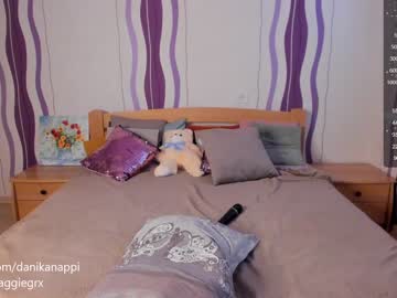 girl My Sexy Wet Pussy Cam On Chaturbate with danikanappi
