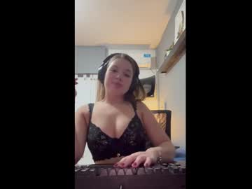 girl My Sexy Wet Pussy Cam On Chaturbate with eemilyyyy19